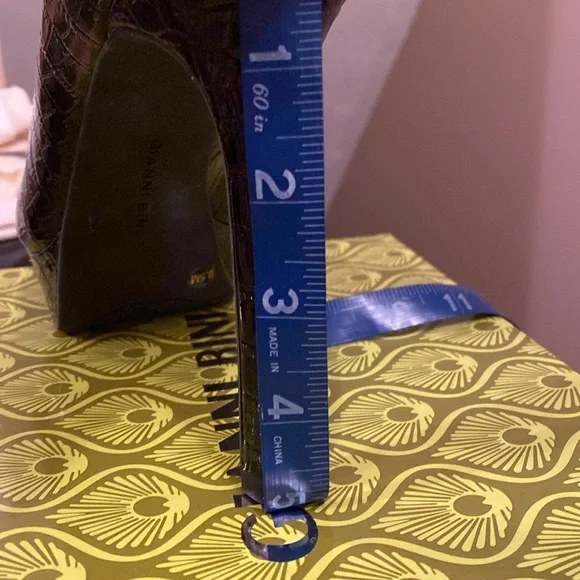 Black patent leather platform pumps - Picture 6 of 6